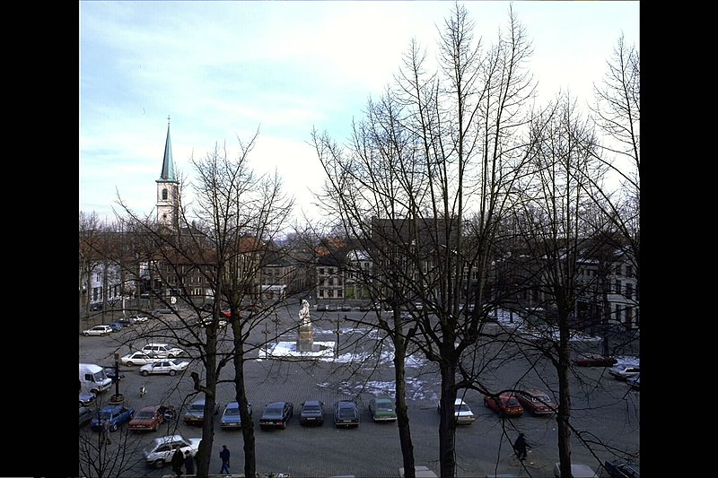 File:Maaseik Markt - 24716 - onroerenderfgoed.jpg