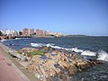 Mar revuelto en Montevideo.jpg