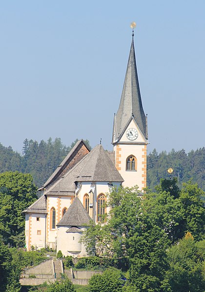 File:Maria Wörth - Pfarrkirche2.jpg