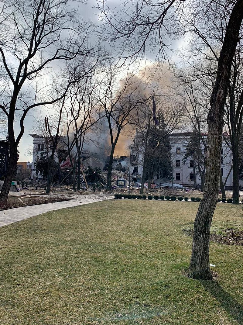 Бомбардировка Мариупольского театра — Википедия