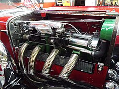 The straight-8 engine configuration with 265 horsepower engine of the 1930 Duesenberg "J" Boattail Speedster.