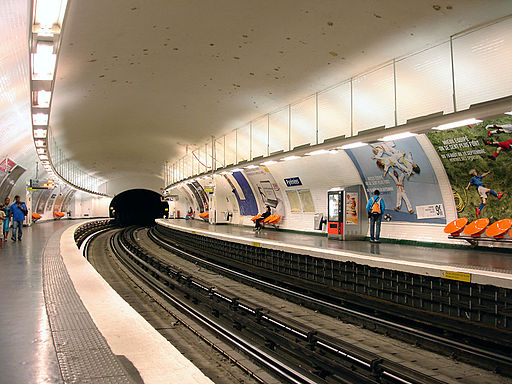 Metro de Paris - Ligne 11 - Pyrenees 01