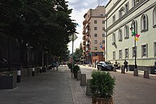 Moscow, Bolshoy Tolmachevsky Lane from Ordynka (31498835816).jpg