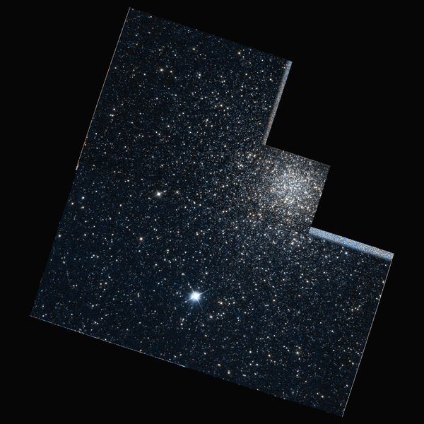 File:NGC 6316 hst 07470 R555B439.png