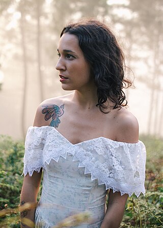 iLe Puerto Rican singer; formerly with Calle 13