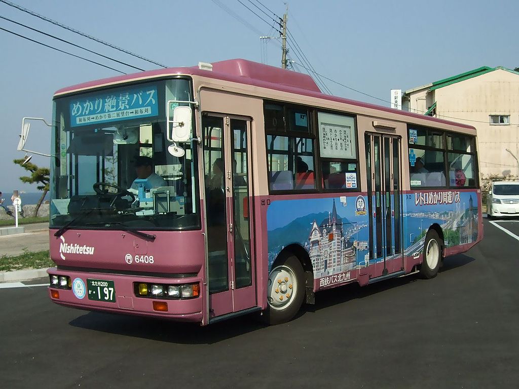 Le compte est bon - Page 39 1024px-Nishitetsu_bus_6408