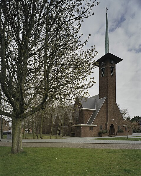 File:OLV van Altijddurende Bijstandkerk - Santpoort - 20406791 - RCE.jpg