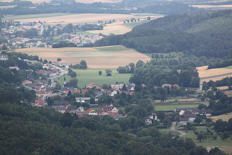 File:Oberpetersdorf01.jpg