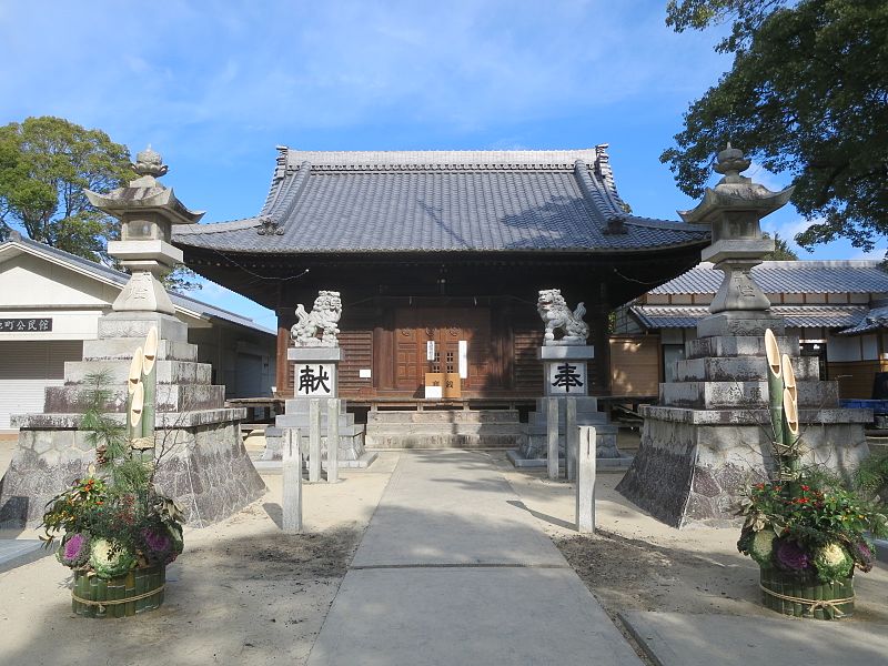 File:Okazaki-Kasumekento-Jinja-1.jpg