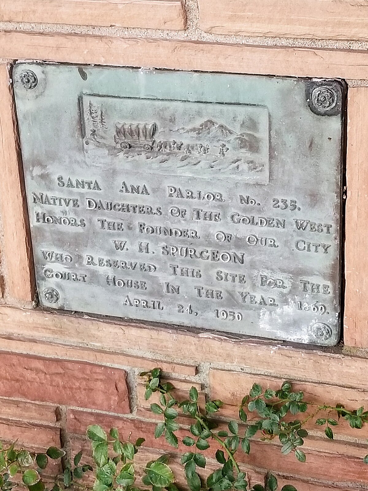 File Old Orange County Courthouse Santa Ana Ca Plaque Close Jpg Wikimedia Commons