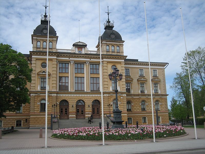 File:Oulu city hall.jpg