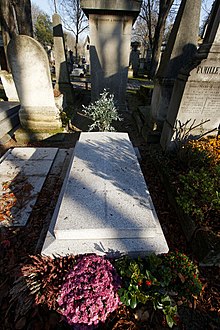 Père-Lachaise - 49. osztály - Gurmen 01.jpg