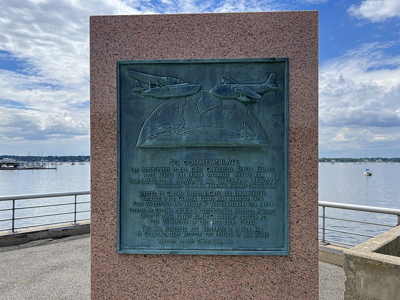 File:Pan Am Plaque, Port Washington, NY August 17, 2022.jpg