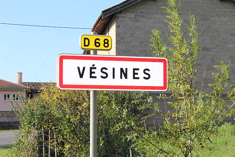 File:Panneau entrée Vésines 1.jpg