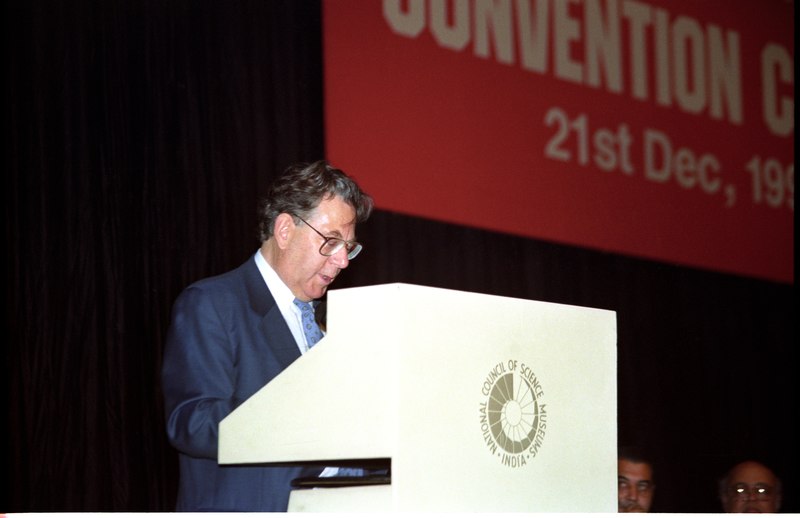 File:Paul Jozef Crutzen Delivers Inaugural Speech - Convention Centre Inaugural Ceremony - Science City - Calcutta 1996-12-21 098.tif