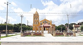 Praça da Matriz de Frutuoso Gomes Ao fundo a Capela de Nossa Senhora do Perpétuo Socorro