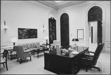 Nixon's Executive Office Building office in 1969 featuring the Theodore Roosevelt desk President's office in the executive Office Building - NARA - 194633.tif