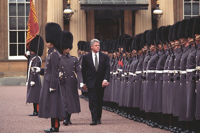 File:President Bill Clinton at Buckingham Palace.jpg