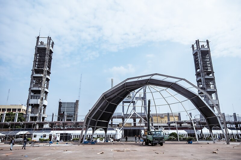 File:Process of Making The Experience Concert Stage (1).jpg