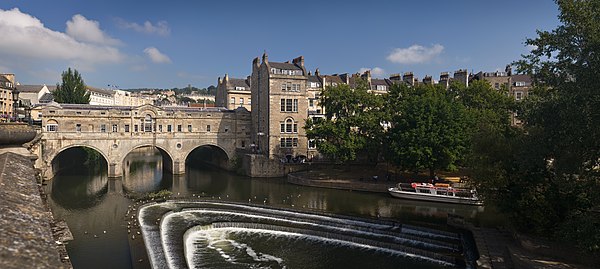 Palladian Pulteney Bridge and the weir at Bath