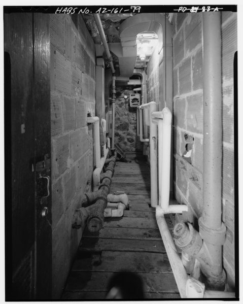 File:ROOM 19, UTILITY CORRIDOR, LOOKING SOUTH - Painted Desert Inn, Navajo, Apache County, AZ HABS ARIZ,1-NAVA.V,1-79.tif