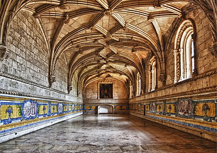 Refectory of Mosteiro dos Jerónimos, as seen from the door towards the fireplace