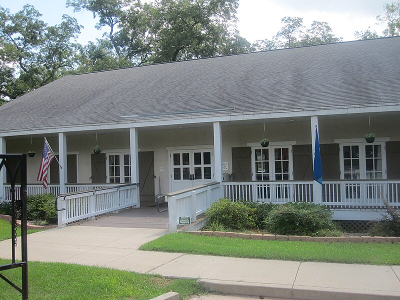 File:Restored Fort Saint Jean Baptiste in Natchitoches, LA IMG 2032.JPG