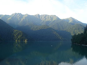 Illustrasjonsbilde av artikkelen Lake Ritsa