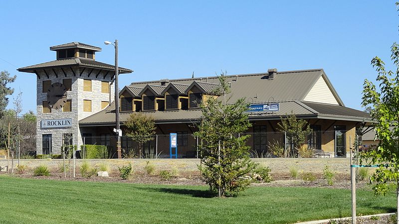 File:Rocklin, California - Amtrak station and Chamber of Commerce building.jpg