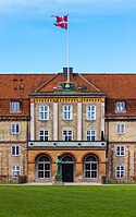 Rosenborg Barracks main entrance.jpg