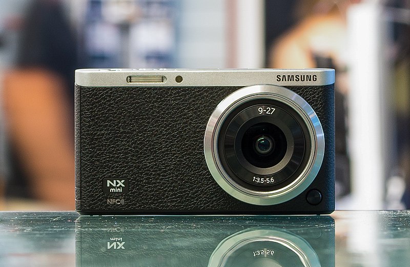 File:Samsung NX mini (14831931698).jpg