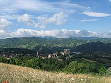 Una veduta del paese dalle pendici del monte Ercole