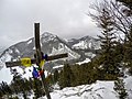 Schortenkopf Gipfelkreuz mit Blick in Richtung Wildalpjoch und Hochsalwand