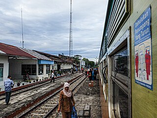 <span class="mw-page-title-main">Lubuk Alung railway station</span> Railway station in West Sumatra, Indonesia