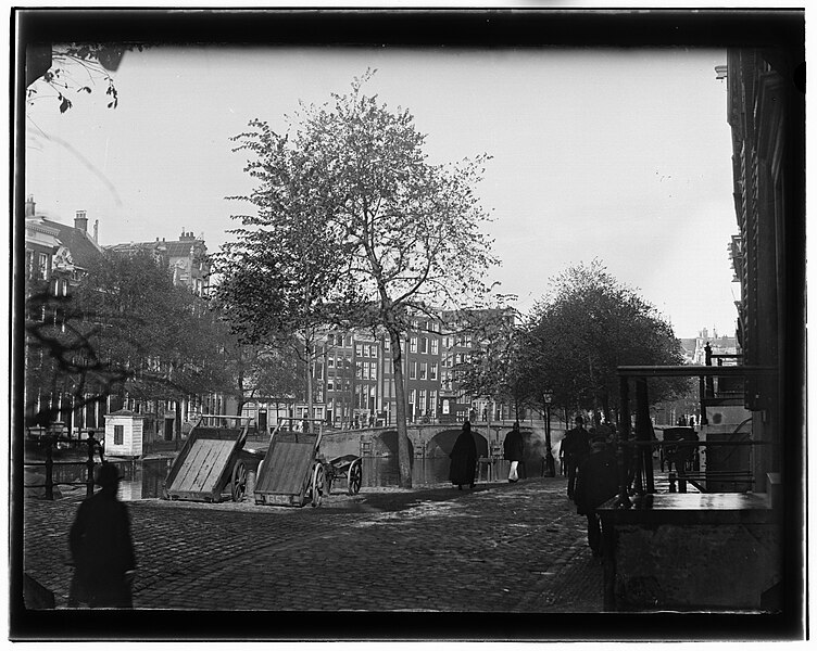 File:Singel met Torensluis Jacob Olie 005.jpg