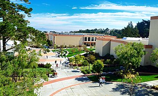 <span class="mw-page-title-main">Skyline College</span> Community college in San Bruno, California, US