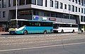 Smíchovské nádraží, výstupní, autobusy 1473 a 1142.jpg