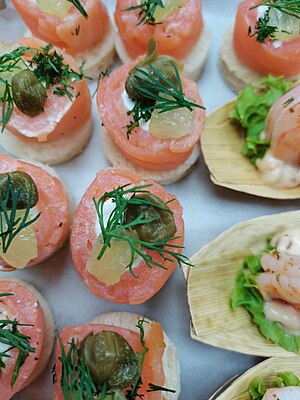 Smoked salmon canapes