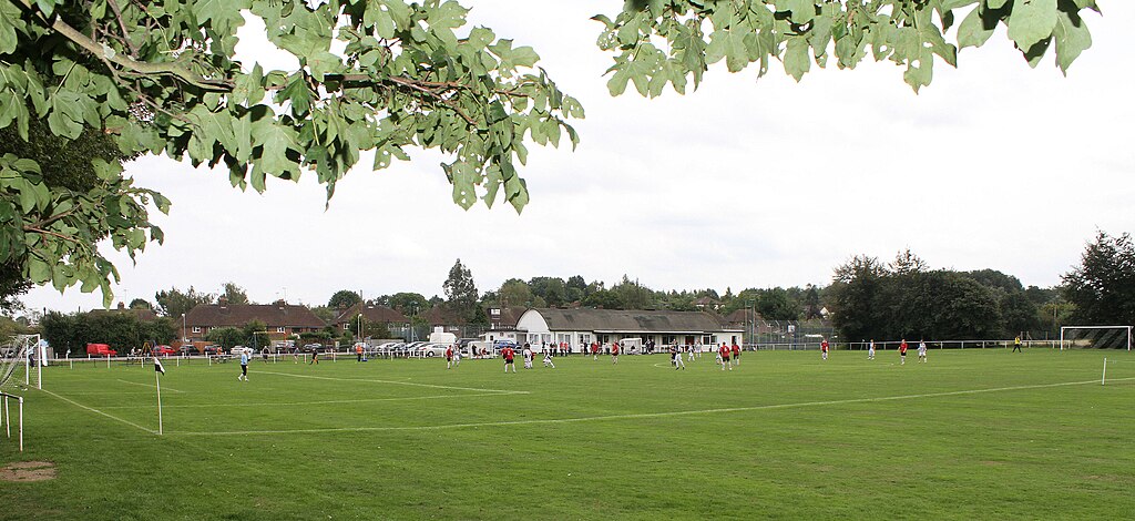 Small picture of Sandridge Rovers Football Club courtesy of Wikimedia Commons contributors