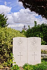 Tombes de deux pilotes de la RAF tombés le 31 août 1944.