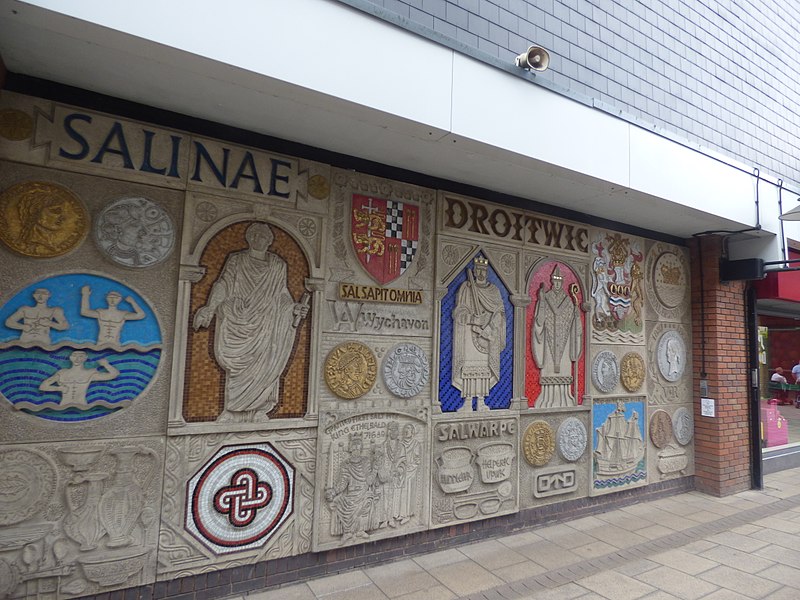 File:St Andrew's Square, Droitwich Spa - mural - Droitwich Spa’s Roman history (36572099445).jpg
