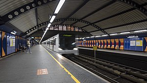 Stortinget (metropolitana di Oslo)