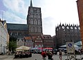 Stralsund- Der Alte Markt mit Nikolaikirche und Rathaus - geo.hlipp.de - 20978.jpg