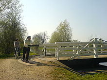 Sulhamstead Manually Operated Swing Bridge SulhampsteadSwingBridge1.JPG