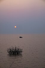 Миниатюра для Файл:Sunset at Tonle Sap Lake.jpg