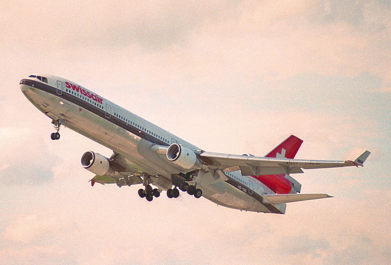 File:Swissair MD11; HB-IWA@ZRH;02.10.1995 (8352840983).jpg