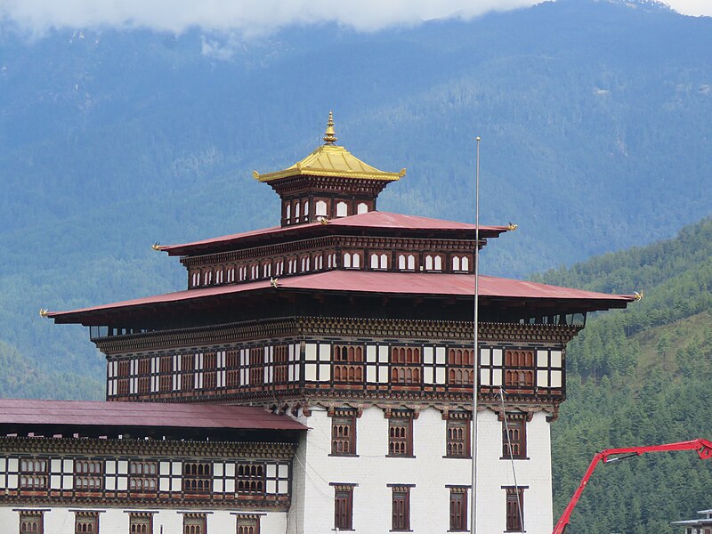 File:Tashichho Dzong Fortress in Thimphu during LGFC - Bhutan 2019 (155).jpg