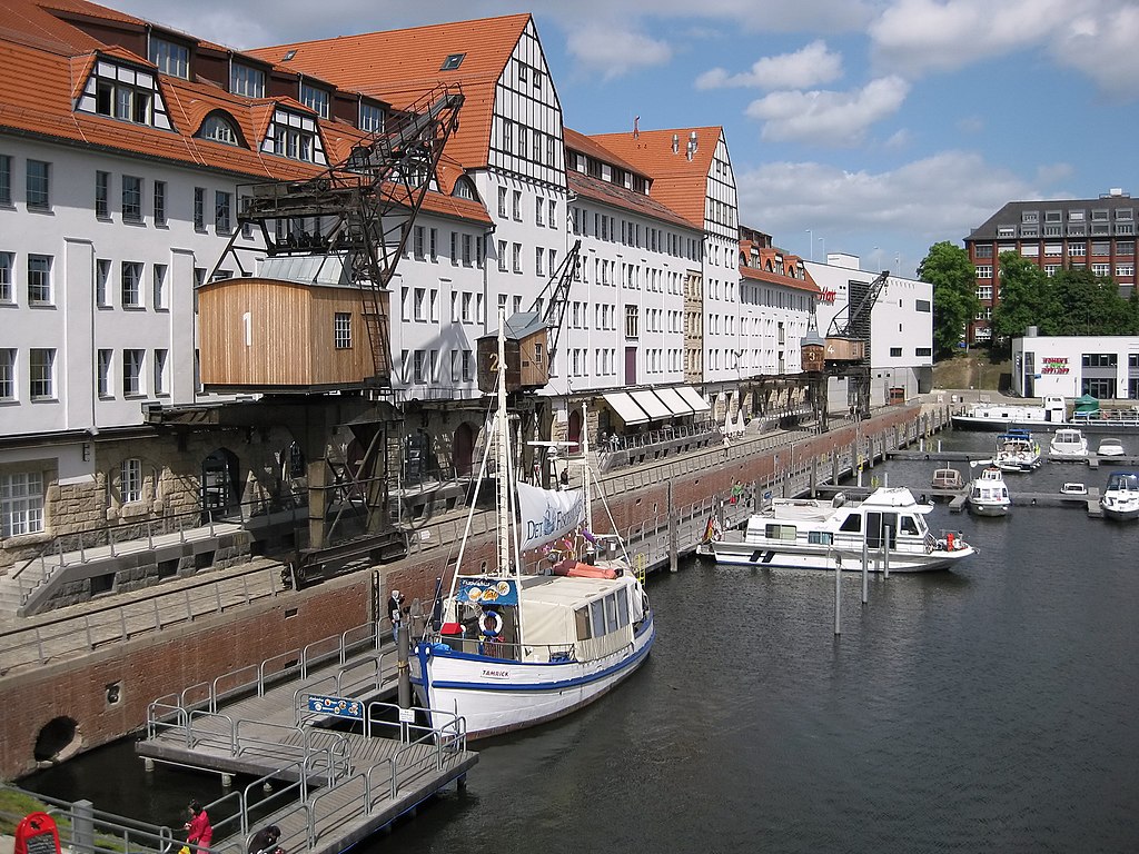 File Tempelhofer Hafen Berlin  jpg Wikimedia Commons