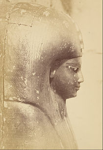 el dios Iah 210px-Th%C3%A9odule_Dev%C3%A9ria_%28French_-_%28Close-up_of_the_Sarcophagus_of_the_Queen_Aah-Hotep_%28Profile%29%29_-_Google_Art_Project