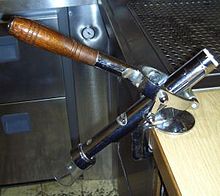 A table-mounted corkscrew Tischkorkenzieher.jpg